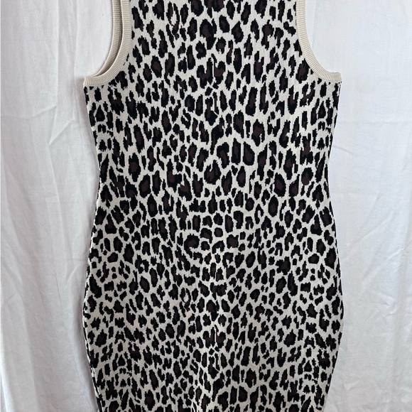 Express Sweeter sleevless
Leopard dress - Picture 1 of 3